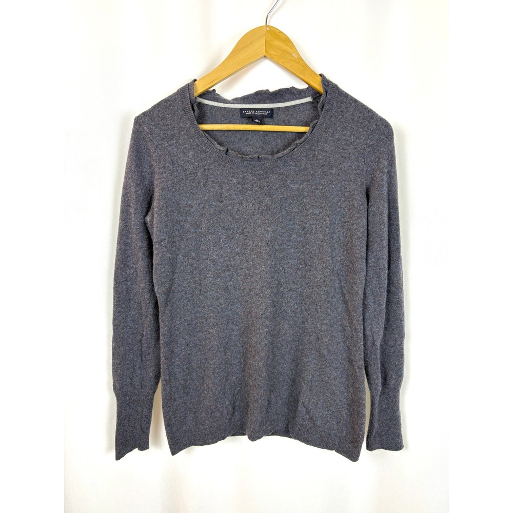 Banana Republic Ruffle Neck Wool Cashmere Blend Minimalist Dark Academia Sweater